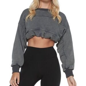 Crop Shop Boutique Adjustable Cropped Jumper Size Small Gray sweatshirt
